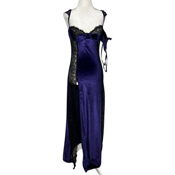Fredericks of Hollywood Womens M Vintage-Inspired Purple Velvet Lace Lingerie